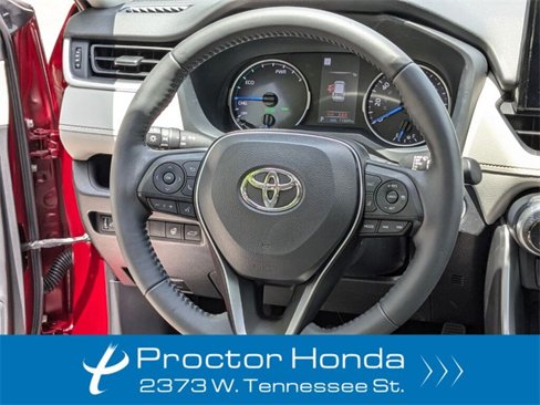Used 2022 Toyota RAV4 XLE Premium image 21