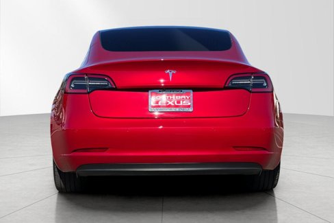 Used 2018 Tesla Model 3 image 5