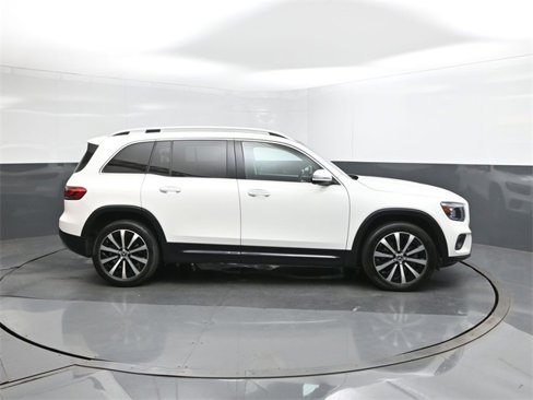 Used 2022 Mercedes-Benz GLB 250 image 26