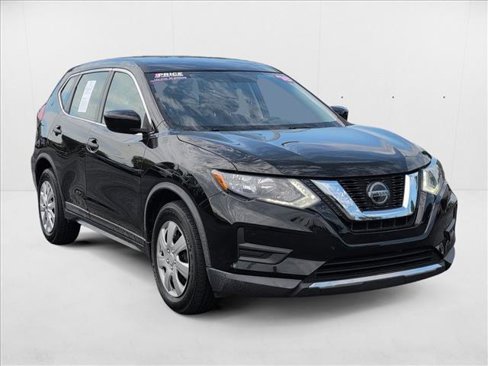 Used 2018 Nissan Rogue S image 3