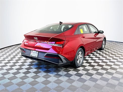 New 2025 Hyundai Elantra SE image 5
