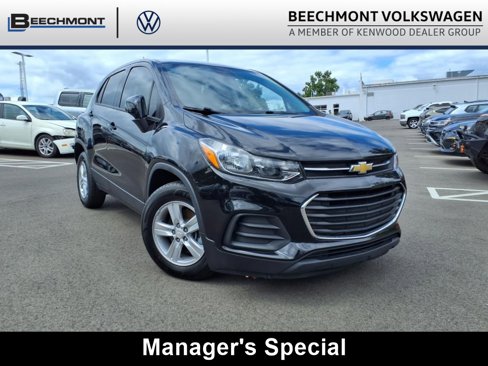 Used 2022 Chevrolet Trax LS w/ Tint and Cruise Package image 1
