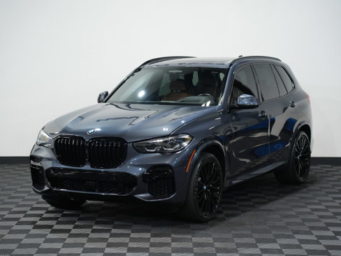 Used 2022 BMW X5 xDrive40i w/ M Sport Package image 3