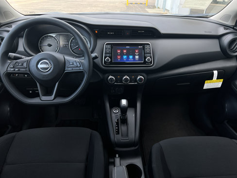 New 2025 Nissan Kicks Play S image 17