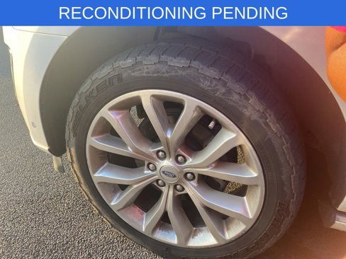 Used 2018 Ford Expedition Platinum image 7