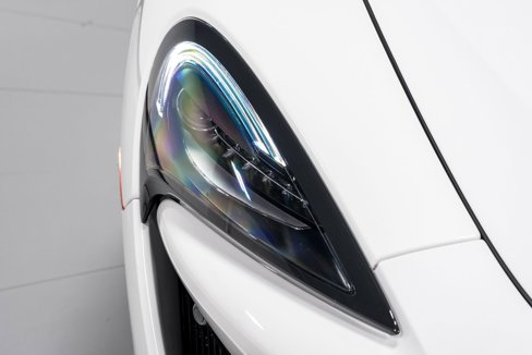 Used 2020 McLaren 570S Spider image 44