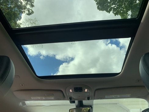 Used 2019 Chrysler Pacifica Limited w/ Advanced Safetytec Group image 6