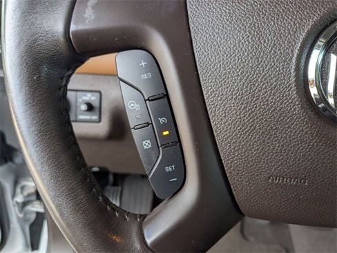 Used 2017 Buick Enclave Leather image 11