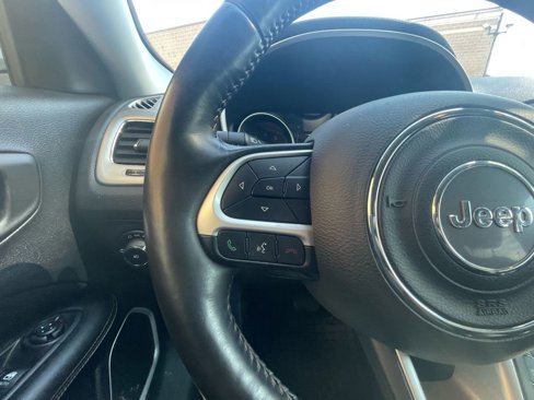 Used 2019 Jeep Compass Latitude w/ Cold Weather Group image 13