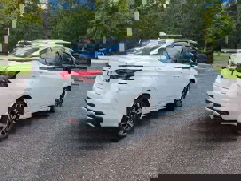 New 2025 Nissan Versa SV image 4
