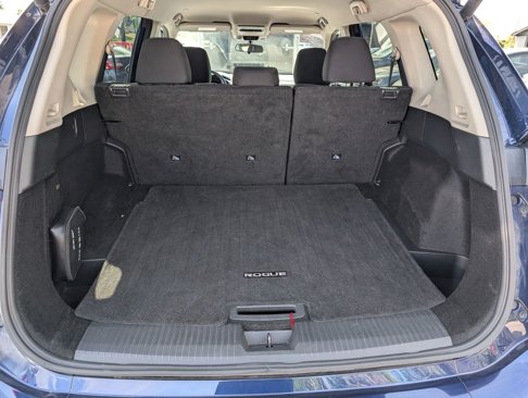 Used 2024 Nissan Rogue SV image 13