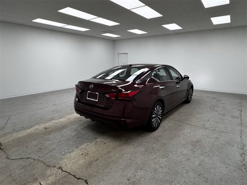 Used 2023 Nissan Altima 2.5 SV image 5