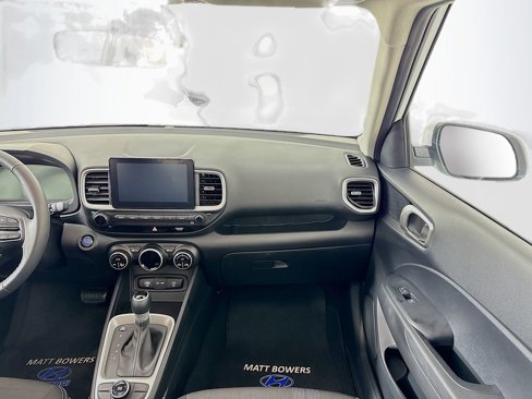 Certified 2025 Hyundai Venue SEL image 23