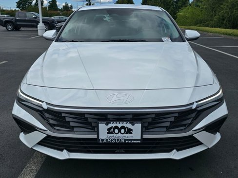 New 2025 Hyundai Elantra SE w/ Cargo Package image 9