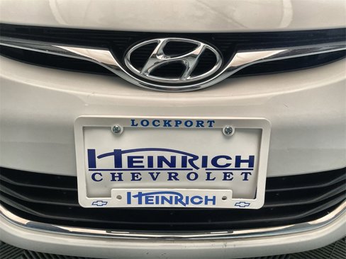 Used 2014 Hyundai Elantra SE image 26