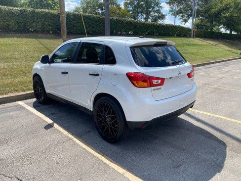 Used 2014 Mitsubishi Outlander Sport SE image 3