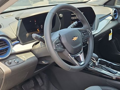 New 2025 Chevrolet Trax LT w/ Driver Confidence Package image 8