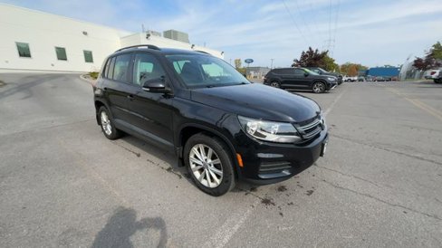 Used 2015 Volkswagen Tiguan SE image 2