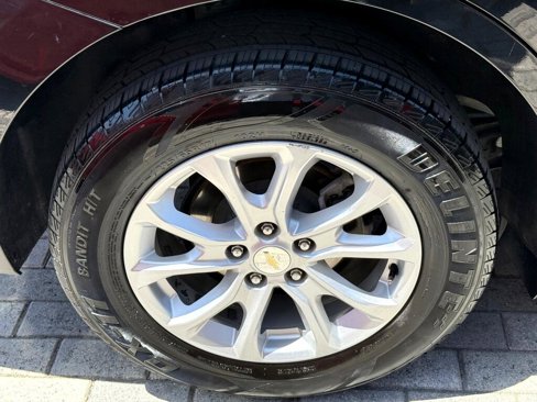 Used 2020 Chevrolet Equinox LS w/ LS Convenience Package image 18
