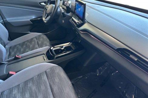 Used 2021 Volkswagen ID.4 Pro image 16