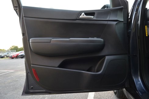 Used 2018 Kia Sportage LX w/ LX Technology Package image 44