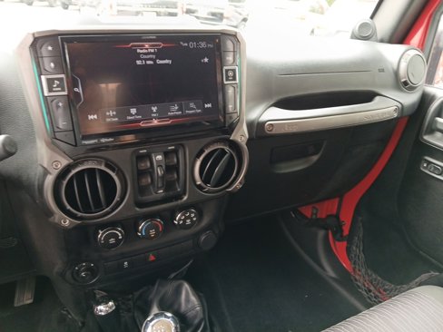 Used 2012 Jeep Wrangler Unlimited Sport image 20
