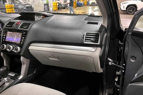 Used 2018 Subaru Forester 2.5i Premium w/ All-Weather Package image 18