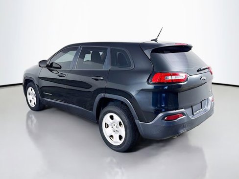 Used 2015 Jeep Cherokee Sport image 9