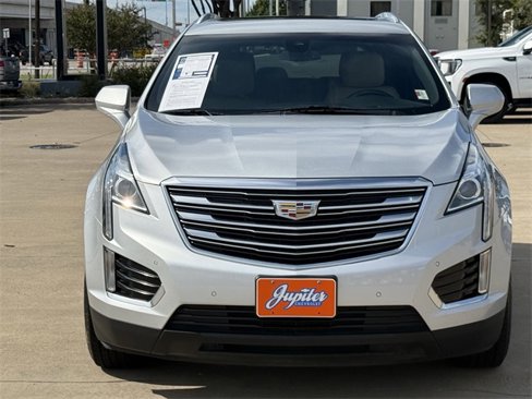 Used 2018 Cadillac XT5 Luxury w/ Driver Awareness Package image 8