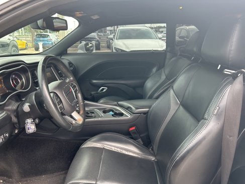 Used 2015 Dodge Challenger SXT Plus w/ Driver Convenience Group image 2