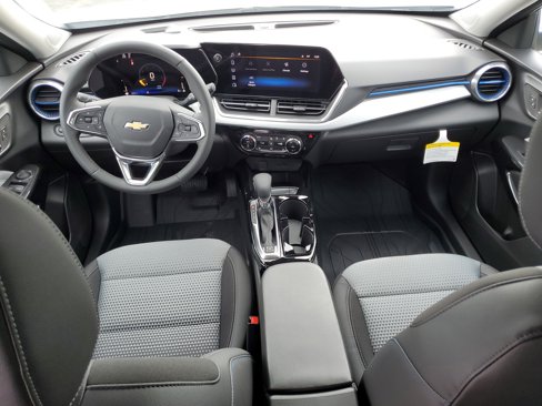 New 2025 Chevrolet Trax LT w/ Driver Confidence Package image 15