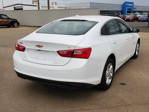 Used 2024 Chevrolet Malibu LT image 4