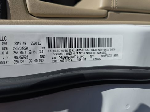 Used 2015 Jeep Grand Cherokee Limited w/ Trailer Tow Group IV image 37