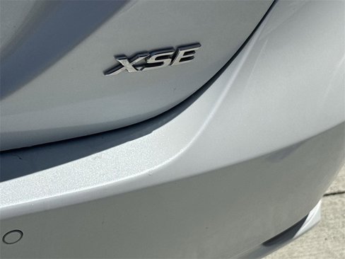Used 2018 Toyota Camry XSE image 29