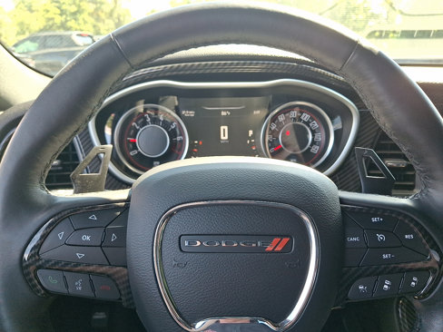 Used 2015 Dodge Challenger SXT Plus image 25