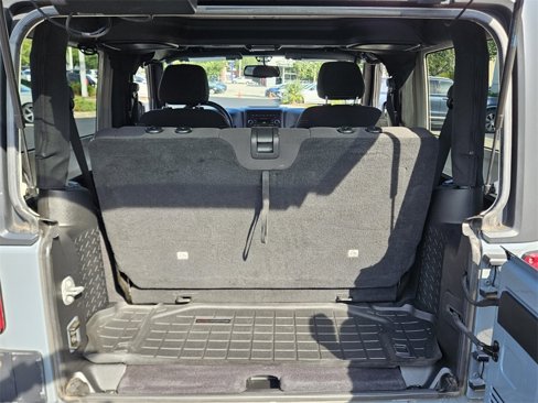 Used 2015 Jeep Wrangler Sahara w/ Connectivity Group image 8