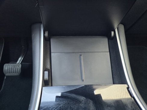 Used 2020 Tesla Model Y Long Range image 50