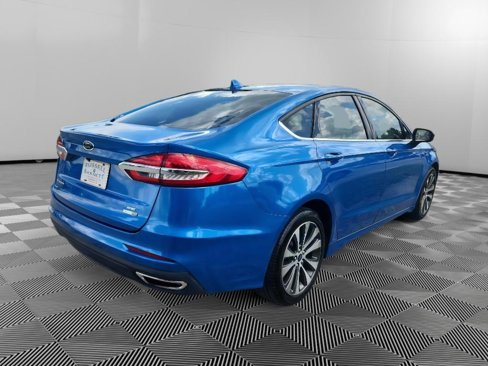 Used 2020 Ford Fusion SE image 6