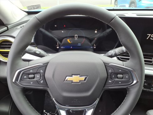 New 2025 Chevrolet Trax LT w/ LT Convenience Package image 13