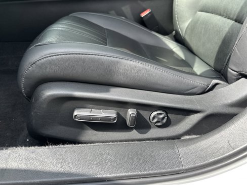 Used 2021 Honda Accord EX-L image 10