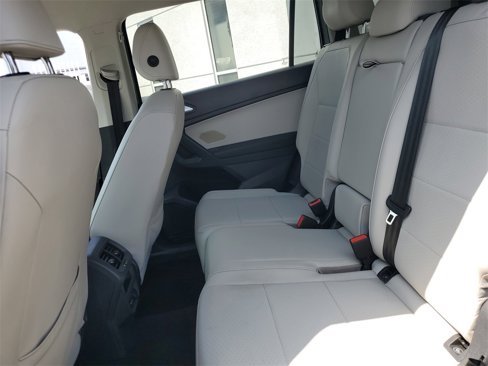 Used 2021 Volkswagen Tiguan SE image 13
