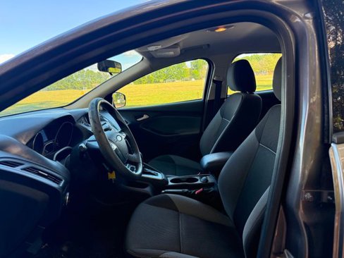 Used 2014 Ford Focus SE image 7