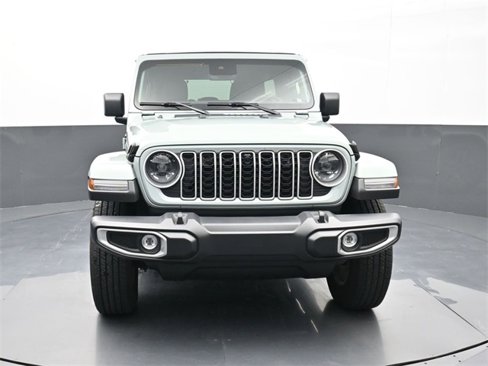 Used 2024 Jeep Wrangler Sahara w/ Technology Group image 23