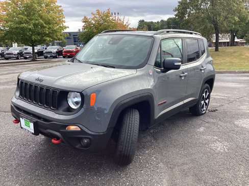 Used 2021 Jeep Renegade Trailhawk w/ Trailer Tow Group image 3