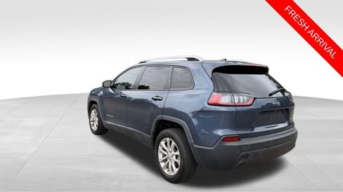 Used 2020 Jeep Cherokee Latitude image 2
