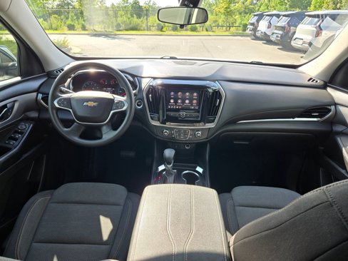 Used 2021 Chevrolet Traverse LS image 10