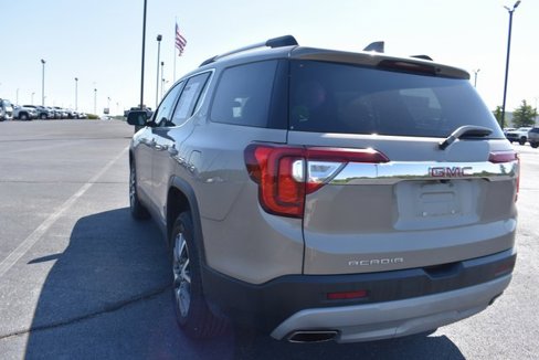 Certified 2023 GMC Acadia SLT image 4
