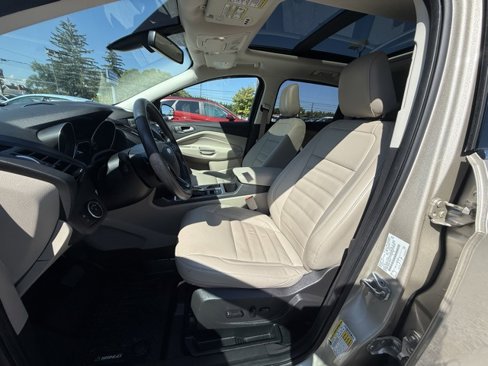 Used 2018 Ford Escape Titanium image 14