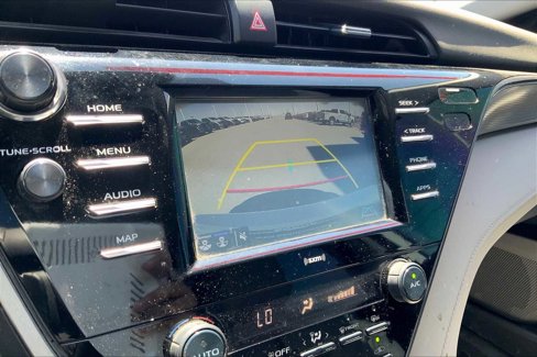 Used 2020 Toyota Camry SE image 26