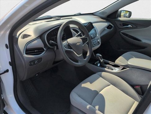 Used 2023 Chevrolet Malibu LS image 11